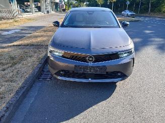 damaged passenger cars Opel Astra 1.6 E-Hybride 110 Kw Plug-In Automaat 2023/1