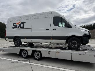 damaged passenger cars Mercedes Sprinter 317 CDi Automaat Maxi 2025/5