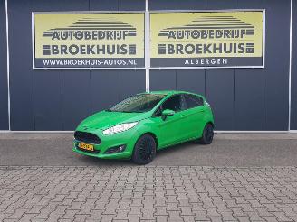 uszkodzony samochody osobowe Ford Fiesta 1.5 TDCi Style Ultimate Lease Edition 2017/5