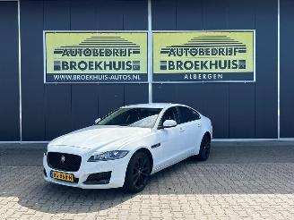 damaged passenger cars Jaguar XF 2.0d Portfolio 2017/7