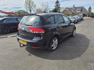 krockskadad bil auto Seat Altea xl 1.2 TSi 2010/7