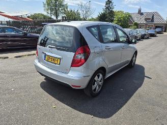 Unfallwagen Mercedes A-klasse A180  54000 km!!!!! 2011/12