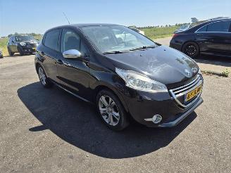 Peugeot 208 1.2 Vti picture 4