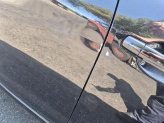 Peugeot 208 1.2 Vti picture 8
