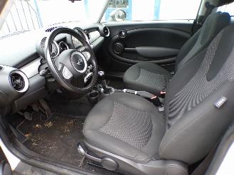 Mini Cooper 1.6 Pepper picture 5