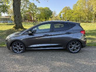 Ford Fiesta  picture 2