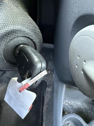 Peugeot 107  picture 22