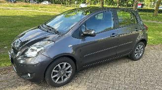 skadebil auto Toyota Yaris  2010/1