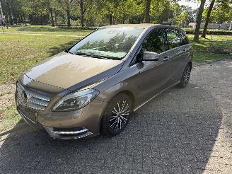 uszkodzony samochody osobowe Mercedes B-klasse  2012/1