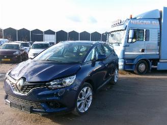 uszkodzony samochody osobowe Renault Grand-scenic 1.8 Dci Corporate Edition 2020/2