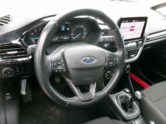 Ford Fiesta 1.0 Titanium picture 22