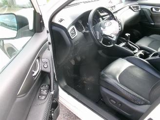 Nissan Qashqai 1.2 Tekna - N-Connect picture 19