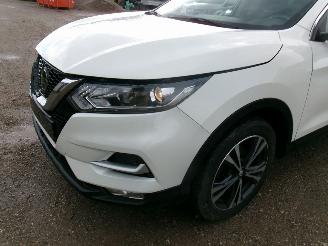 Nissan Qashqai 1.2 LE Sport - N-Connect picture 6
