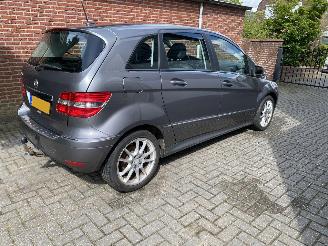 Mercedes B-klasse 180 Business Class bak en motor uitgevallen VASTE PRIJS/FINAL PRICE picture 19