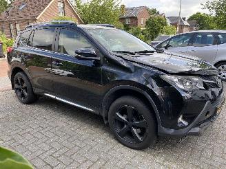 Schadeauto Toyota Rav-4 2.2D Style 4WD 2014/4