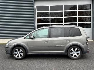 Volkswagen Touran 1.4 16V TSI 140 MPV  Benzine 1.390cc 103kW (140pk) FWD picture 2