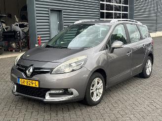 Unfallwagen Renault Grand-scenic 1.2 16V TCe 130 MPV  Benzine 1.197cc 97kW (132pk) FWD 2014/10