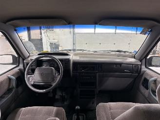 Chrysler Voyager 2.5 TD Voyager MPV  Diesel 2.499cc 87kW (118pk) FWD picture 10