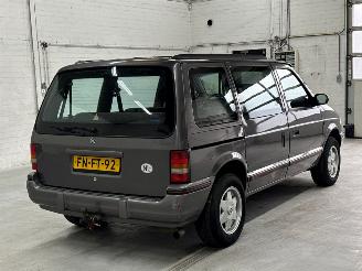 Chrysler Voyager 2.5 TD Voyager MPV  Diesel 2.499cc 87kW (118pk) FWD picture 5