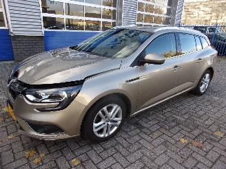 Schadeauto Renault Mégane ESTATE 1.2 TCE ZEN 2017/10