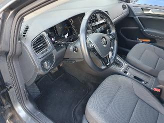 Volkswagen e-Golf  picture 11