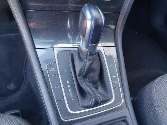 Volkswagen e-Golf  picture 19