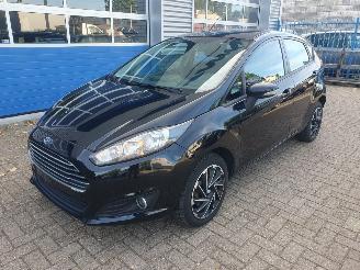 Schadeauto Ford Fiesta 1.5 TDCi 2013/2