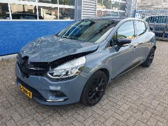 Vaurioauto  passenger cars Renault Clio 0.9 TCe Limited 2018/7