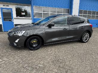 Unfallwagen Ford Focus 1.0 ECOBOOST  TITANIUM  BUSINESS 2018/11