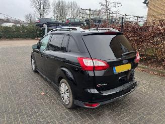 krockskadad bil auto Ford Grand C-Max 1.5 TDCI Titanium 7P 120pk 2016/3