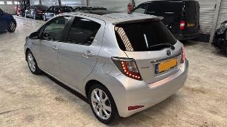  Toyota Yaris 1.5 Full Hybrid Dynamic Pano 2012/6