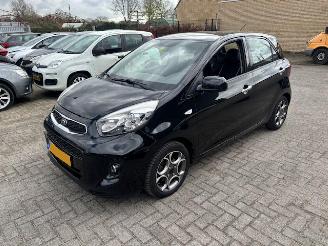 Kia Picanto 1.2 5-drs  DynamicLine Clima picture 3