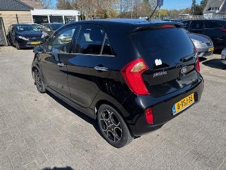 Schadeauto Kia Picanto 1.2  5-drs World Cup 2014/6