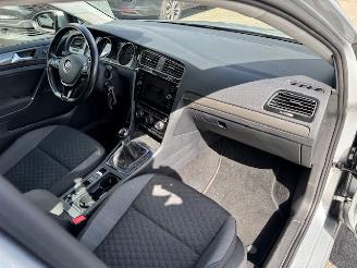 Volkswagen Golf 1.0 TSI Comfort picture 10
