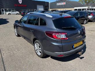 Unfallwagen Renault Mégane 1.2 TCe Limited Pano 2016/6