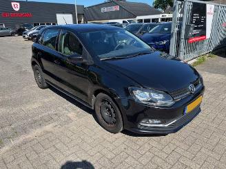 Schadeauto Volkswagen Polo 1.0  5-drs Comfort airco  NAP 2017/1