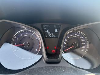 Hyundai Ix20 1.4i I-Vision clima Nap picture 12