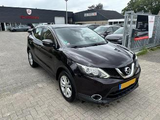 skadebil auto Nissan Qashqai 1.2 Connect Edition 2014/7