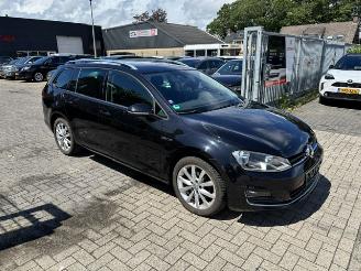 Volkswagen Golf 1.6 TDI DSG Lounge picture 2