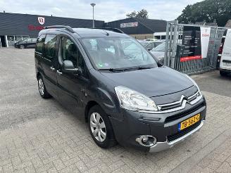 Coche accidentado Citroën Berlingo 1.6 VTI Tendance  airco 2014/10