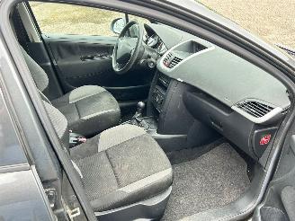 Peugeot 207 SW 1.4 VTi Blue Lease picture 11