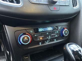 Ford Focus Wagon 1.0 Titanium picture 18