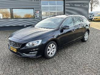 begagnad bil auto Volvo V-60 2.0 T5 Kinetic 245PK Automaat 2016/7