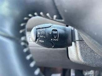 Peugeot 308 SW 1.2 PureTech Blue Lease Premium picture 18