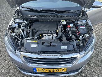 Peugeot 308 SW 1.2 PureTech Blue Lease Premium picture 34
