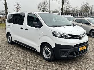 Toyota ProAce Shuttle 1.5 D-4D Cool Comfort Medium 9 personen Incl BTW. picture 7