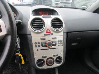 Opel Corsa 1.4-16V Enjoy picture 12