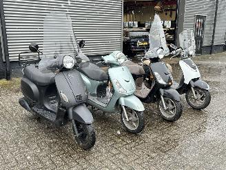 Sym  Partij 4 scooters picture 2