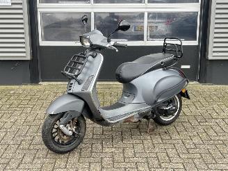 dommages scooters Vespa  Sprint 50 4T 2015/8