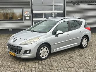 Vaurioauto  passenger cars Peugeot 207 SW 1.4 VTi Active 2013/4